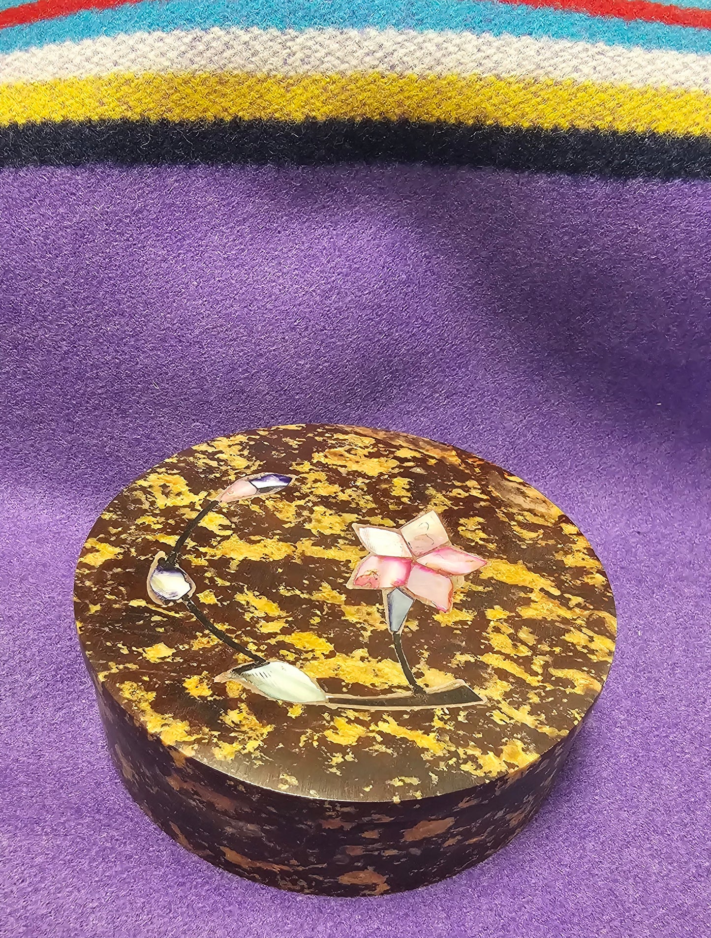 Inlayed Soapstone Ring Trinket Box Lilly