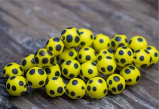 Skunk Beads Greasy Yellow