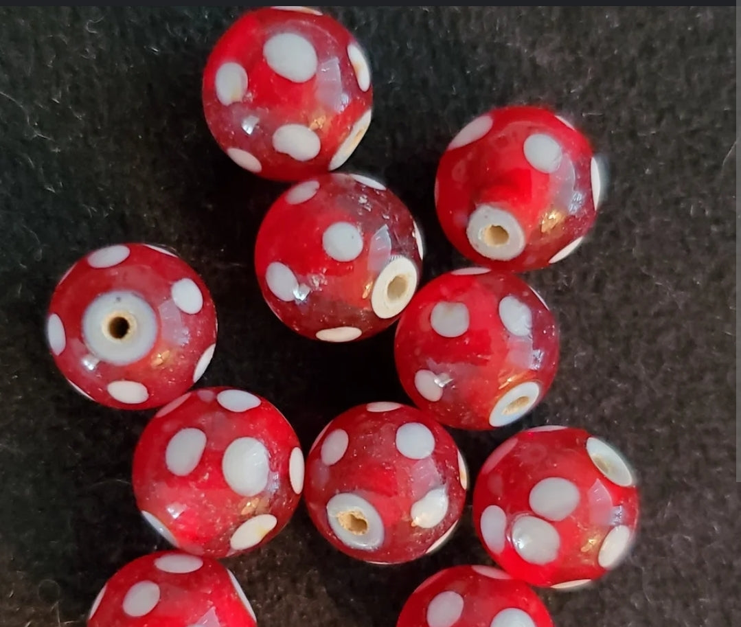Skunk Beads White Core Rose