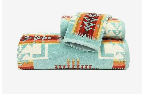 Pendleton Oversized Spa Towel Auqa