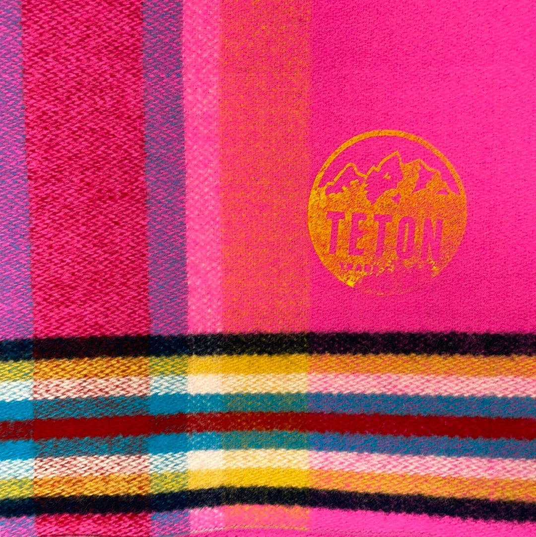 Ten Band Four Way Blanket Hot Pink