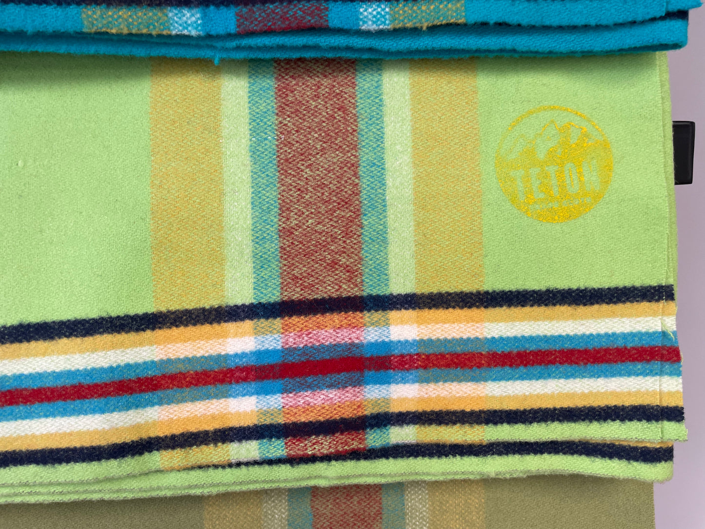 Ten Band Four Way Blanket Pepperstem
