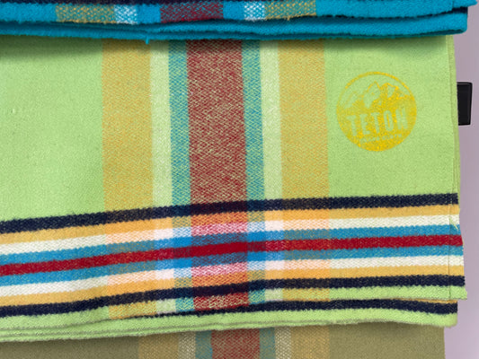 Ten Band Four Way Blanket Pepperstem