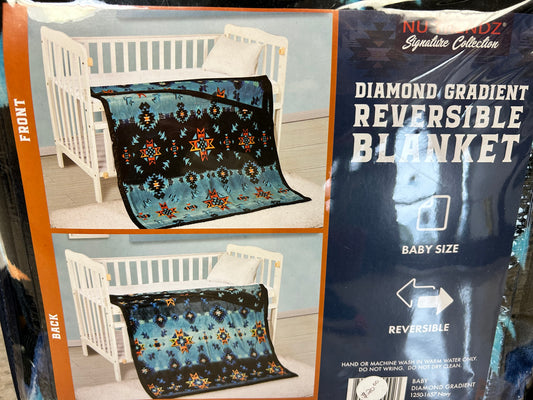 Diamond Gradient Reversible Blanket Blue