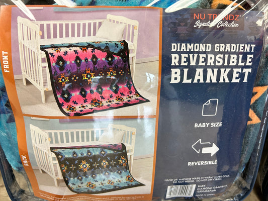 Diamond Gradient Reversible Blanket Floral